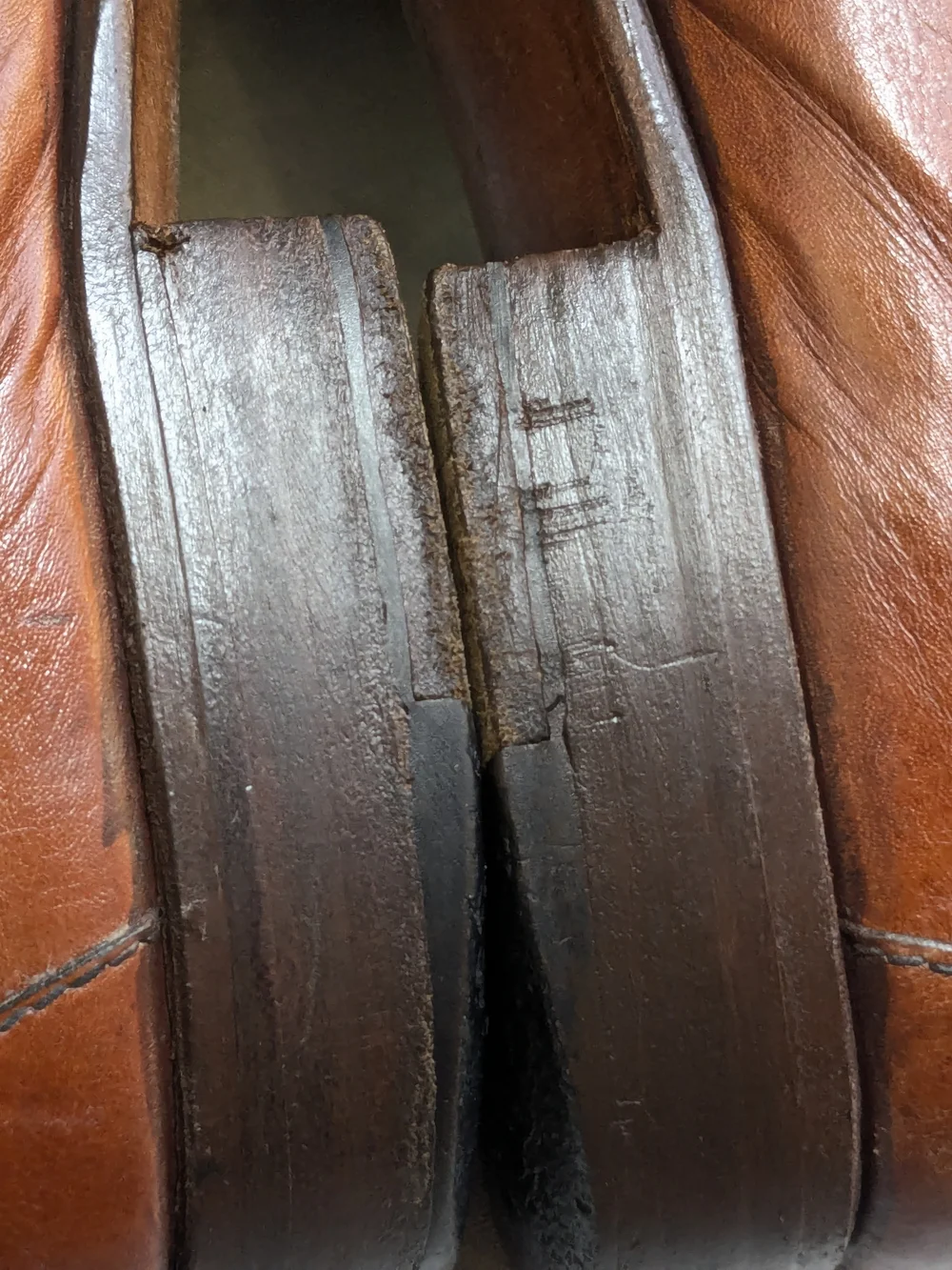 Gucci Brown Leather Horsebit Loafers - Men 9 S Narrow Slip Ons Vintage Italy